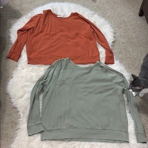 2 lounge wear sweatshirts